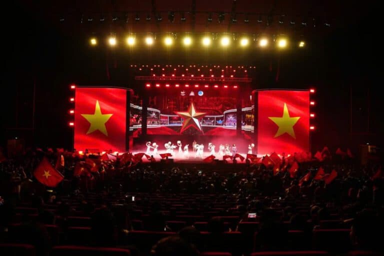 HÌNH ẢNH LỄ TRAO GIẢI THƯỞNG SAO VÀNG ĐẤT VIỆT NĂM 2024 VỪA DIỄN RA TẠI HỘI TRƯỜNG LỚN TRUNG TÂM HỘI NGHỊ QUỐC GIA NGÀY 24/12/2024