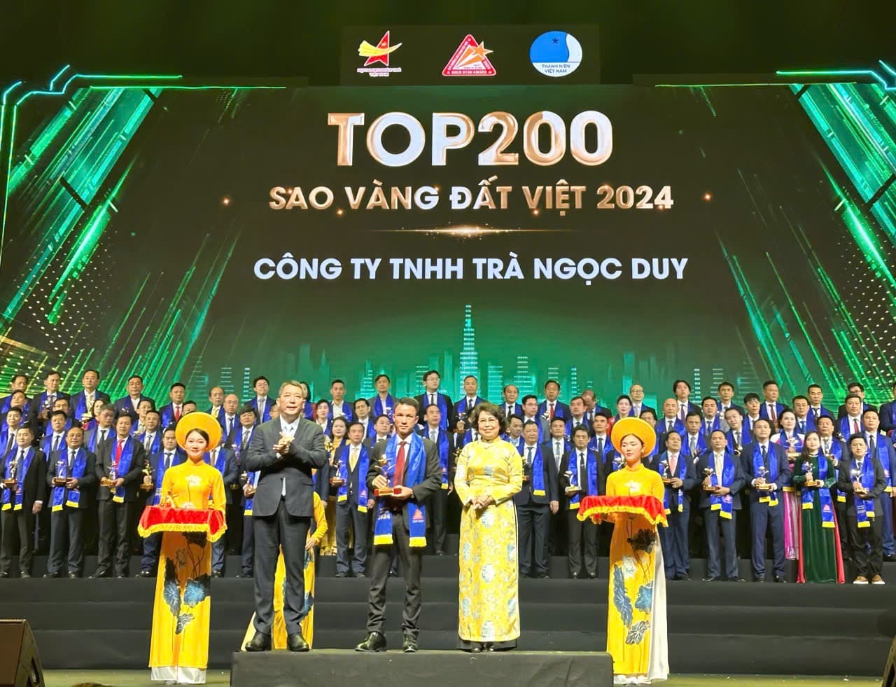 LÂM ĐỒNG: 3 DOANH NGHIỆP ĐẠT GIẢI SAO VÀNG ĐẤT VIỆT