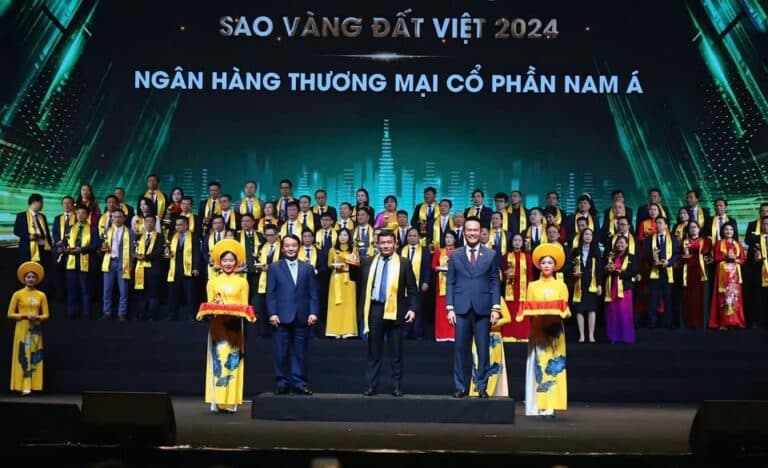 NAM A BANK ĐƯỢC VINH DANH TẠI GIẢI THƯỞNG SAO VÀNG ĐẤT VIỆT