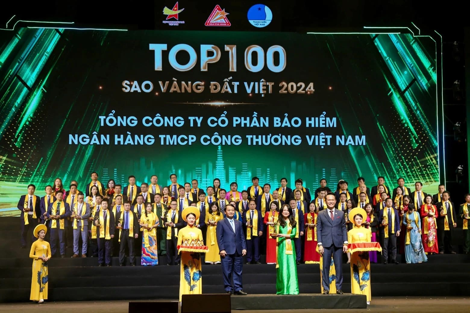 BẢO HIỂM VIETINBANK ĐƯỢC VINH DANH TẠI LỄ TRAO GIẢI SAO VÀNG ĐẤT VIỆT