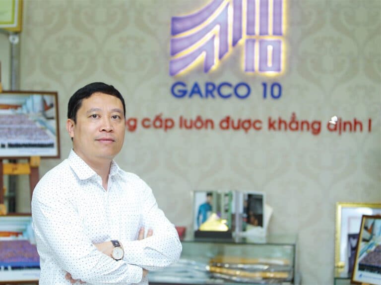 A. Thân Đức Việt