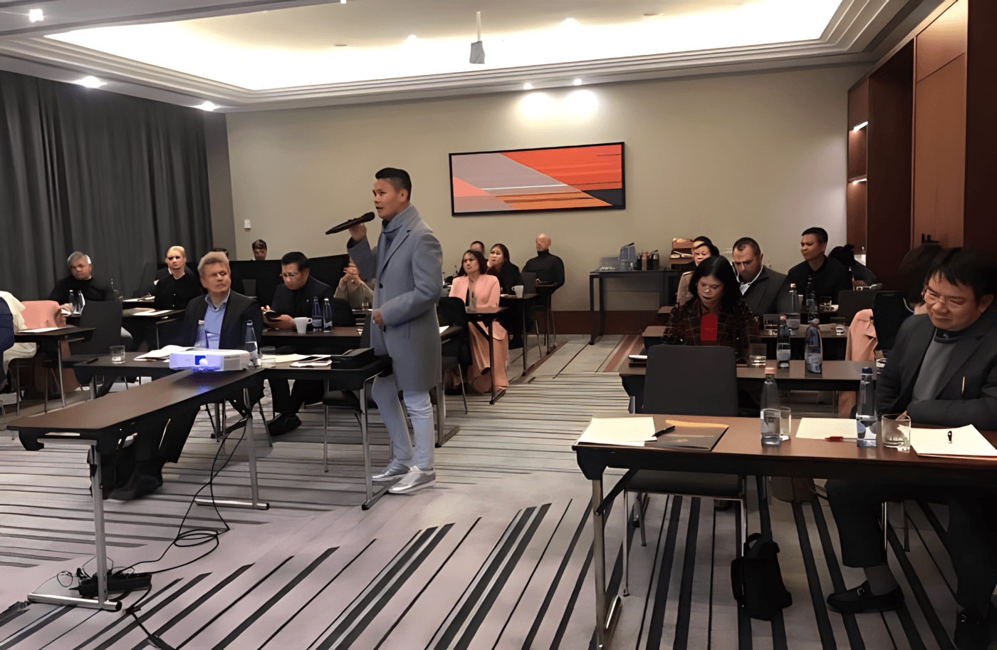 CLB Sao Vàng Đất Việt và Hội Doanh nghiệp trẻ Hà Nội cùng thăm và làm việc tại Hungary, CH Séc và Đức