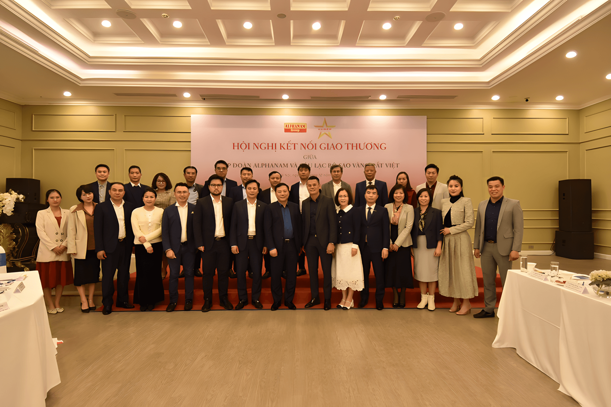 Sôi nổi hoạt động kết nối giao thương giữa Tập đoàn Alphanam và CLB Sao Vàng Đất Việt