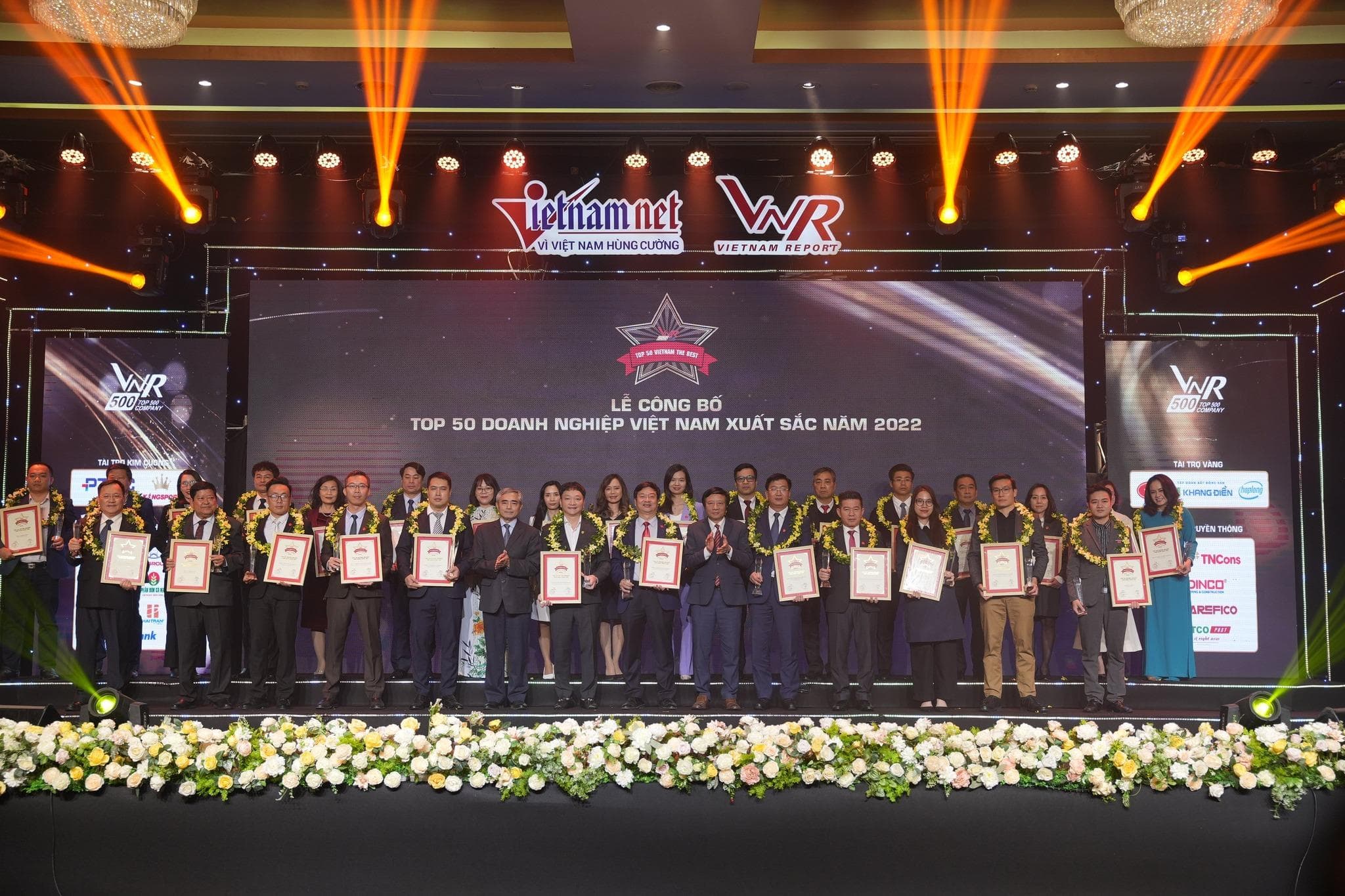 GỖ AN CƯỜNG TỰ HÀO ĐẠT TOP 50 DOANH NGHIỆP VIỆT NAM XUẤT SẮC NĂM 2022