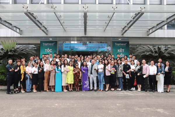 CLB Sao Vàng đất Việt cùng Hội Doanh nghiệp trẻ Hà Nội tới thăm và giao lưu cùng Traphaco