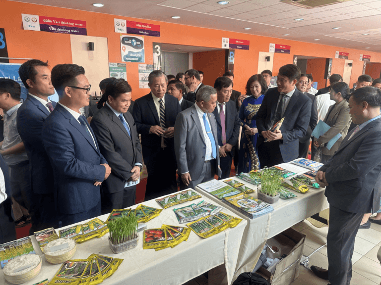 Vinaseed mở rộng dịch vụ cung cấp giống cây trồng tại Tech Innovation Vietnam Laos 2023