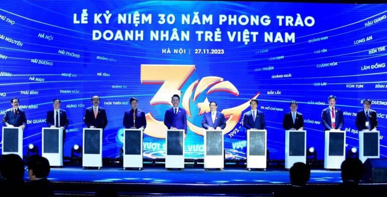 CLB SAO VÀNG ĐẤT VIỆT CHÚC MỪNG KỶ NIỆM 30 NĂM PHONG TRÀO DOANH NHÂN TRẺ VIỆT NAM (1993 -2023)