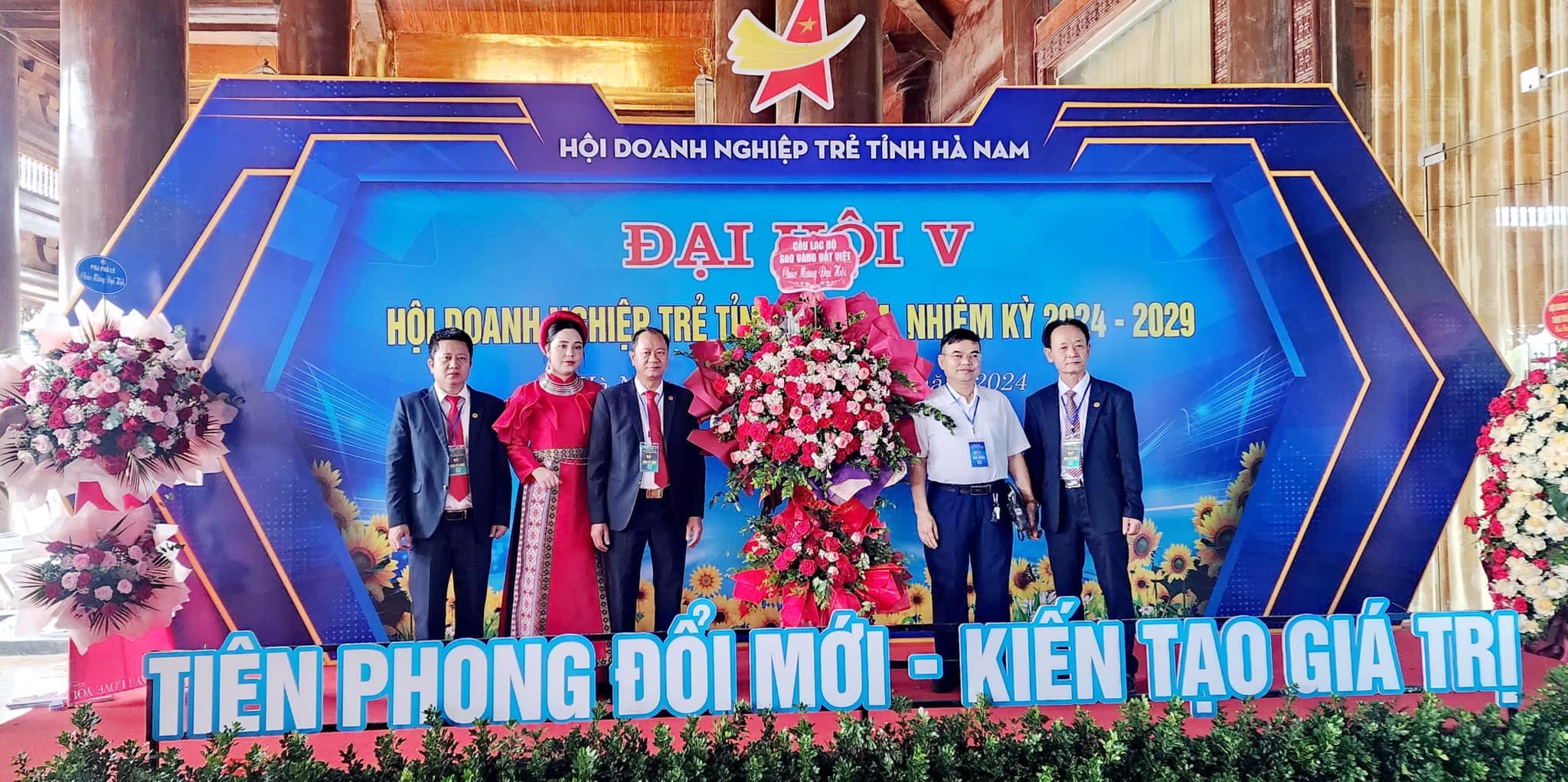 CLB SAO VÀNG ĐẤT VIỆT DỰ VÀ CHÚC MỪNG ĐẠI HỘI DOANH NGHIỆP TRẺ TỈNH HÀ NAM LẦN THỨ V, NHIỆM KỲ 2024 -2029