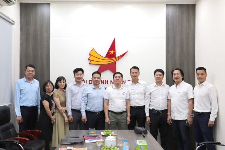 T.Ư HỘI DNT VIỆT NAM LÀM VIỆC VỚI THƯỜNG TRỰC CLB SAO VÀNG ĐẤT VIỆT