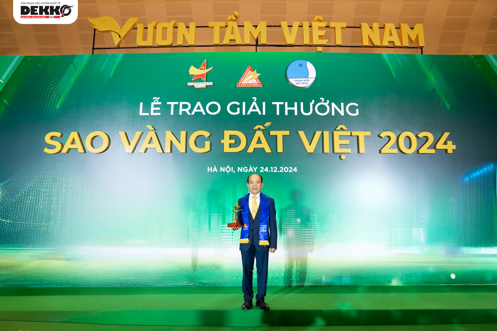 TẬP ĐOÀN DEKKO VINH DỰ ĐẠT GIẢI THƯỞNG SAO VÀNG ĐẤT VIỆT 2024