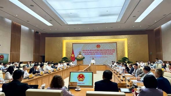 HỘI DOANH NHÂN TRẺ VIỆT NAM ĐỀ XUẤT 3 KIẾN NGHỊ TẠI BUỔI LÀM VIỆC DO PHÓ THỦ TƯỚNG NGUYỄN VĂN THẮNG CHỦ TRÌ